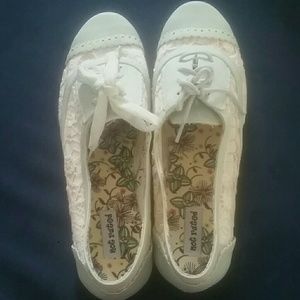 Whimsical lace up shoes by Not Rated size 9 M